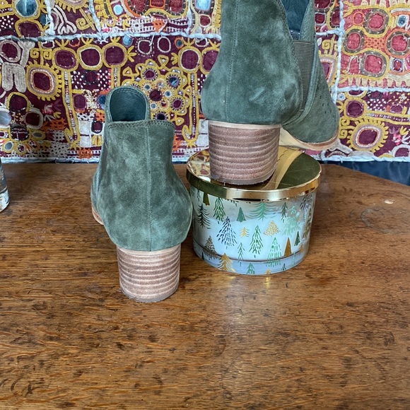 Earth Keren Olive Green Bootie - Picture 8 of 14